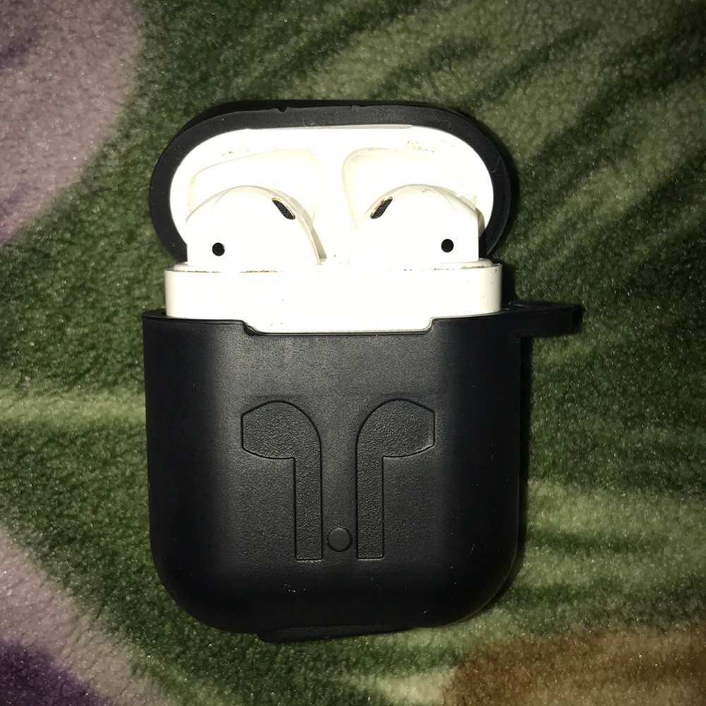 AirPods